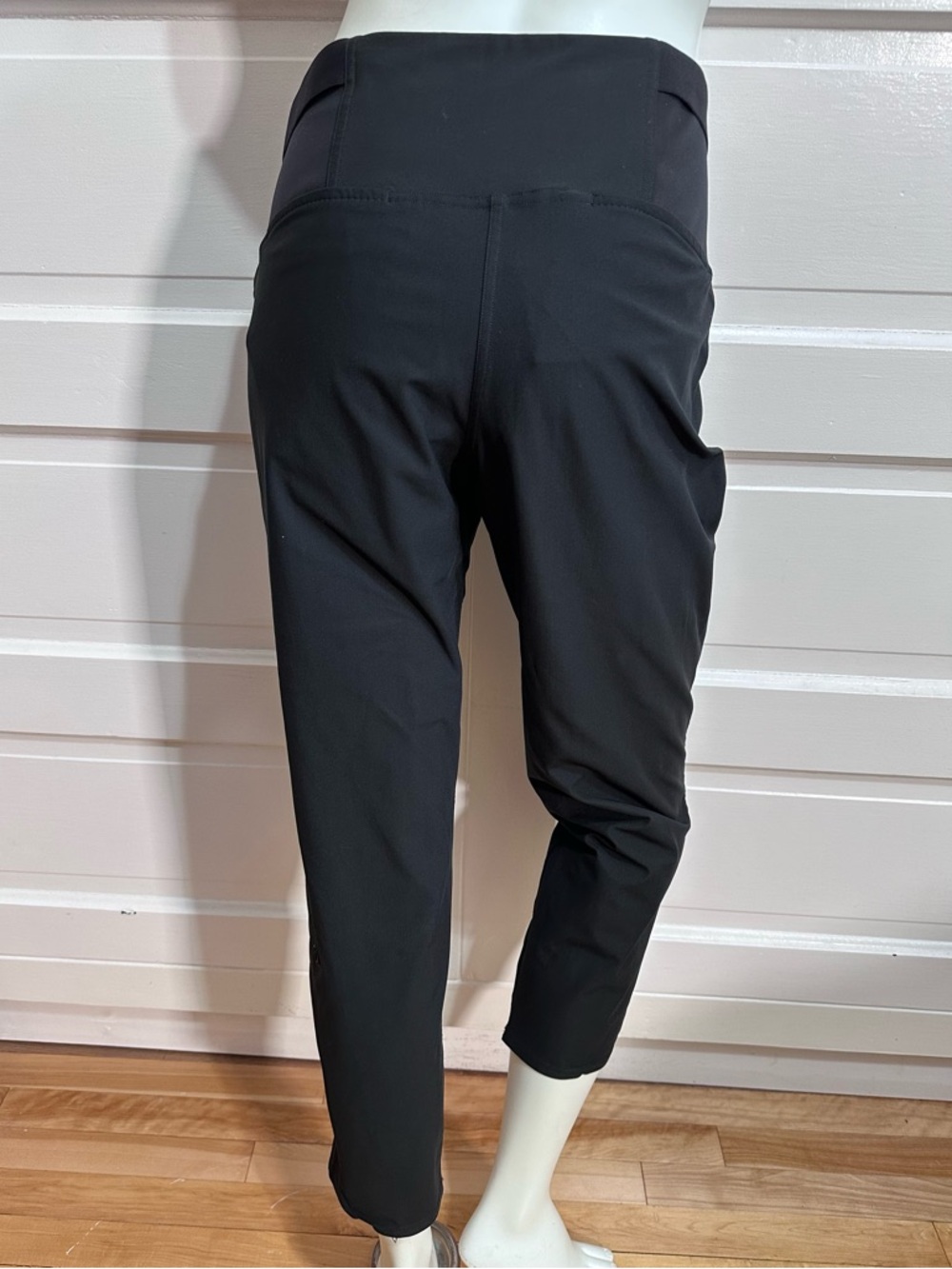 Lululemon Warpstreme Multi-Pocket Mid-Rise Golf Pant Size 8 Black $138 - Picture 4 of 6